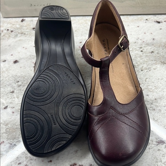 Aravon Maura T-Strap Mary Jane Heels Shoes - Picture 5 of 8